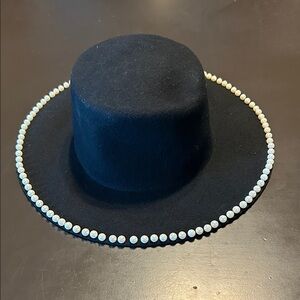 Elegant Black Hat with Pearl Detailing